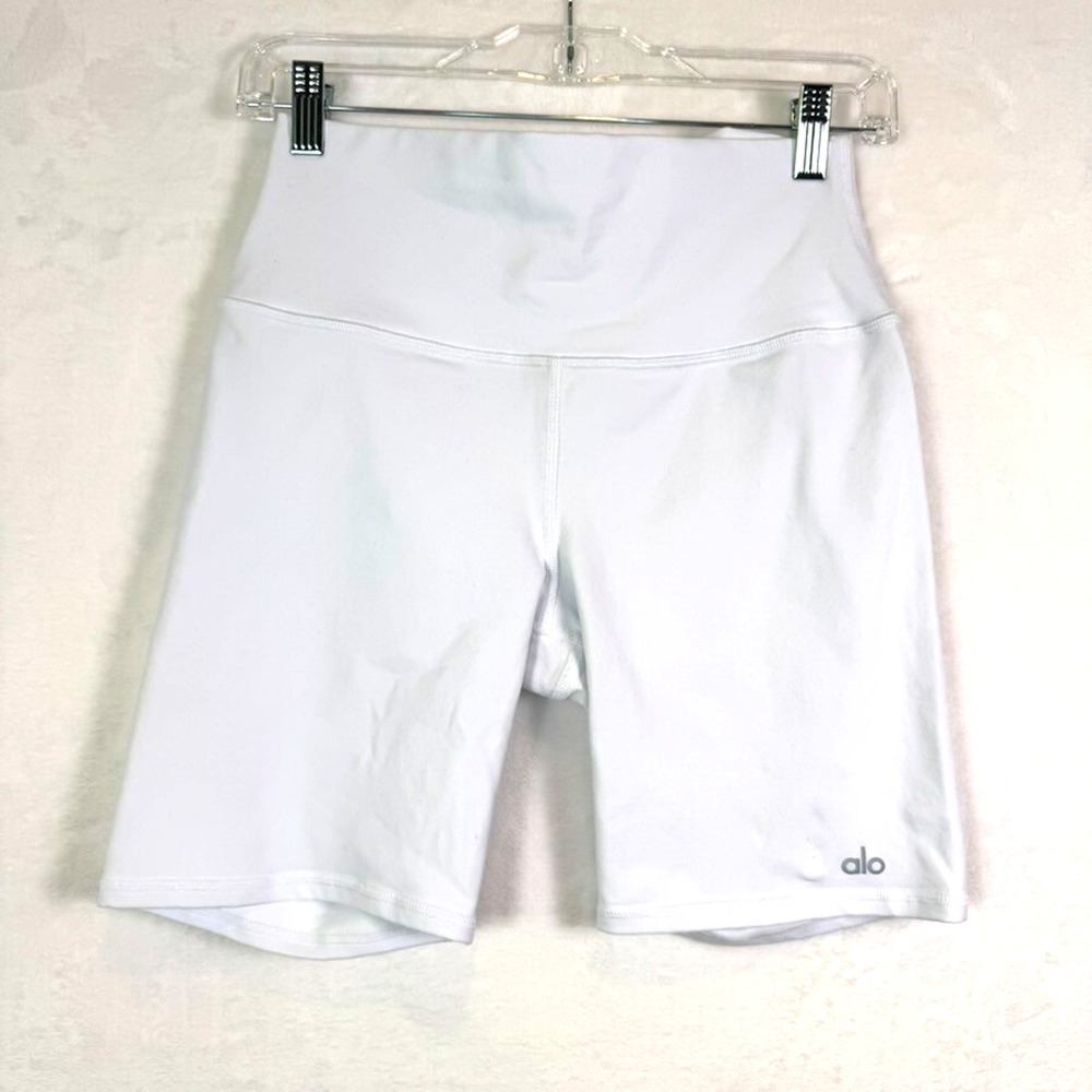 Alo Yoga White High Waist Biker Shorts Size M 7" Inseam Athletic Gym Workout